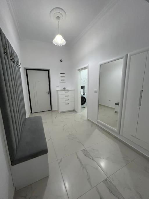 Todi's * Sarande